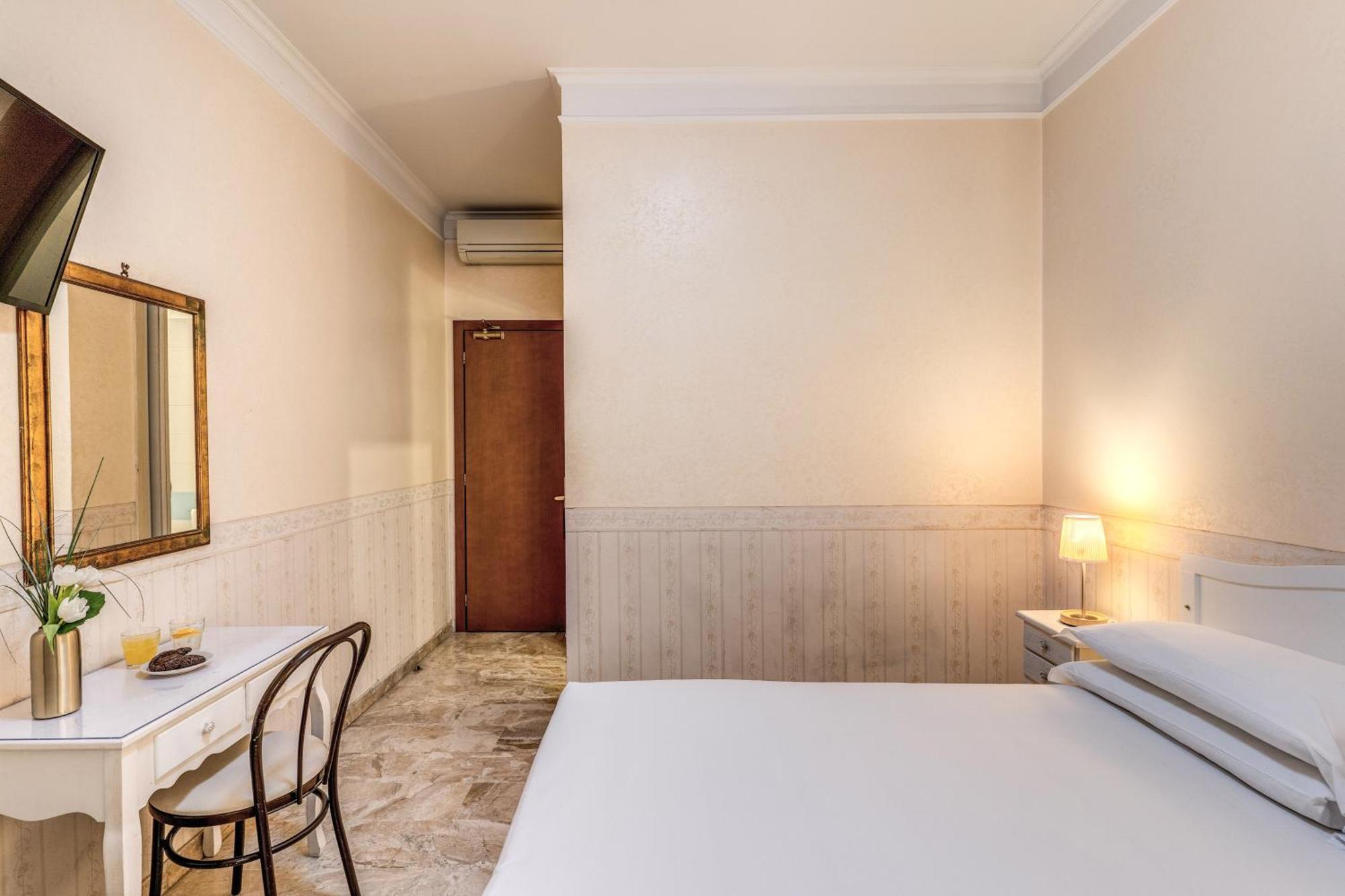 Hotel Orazia Rome Exterior photo