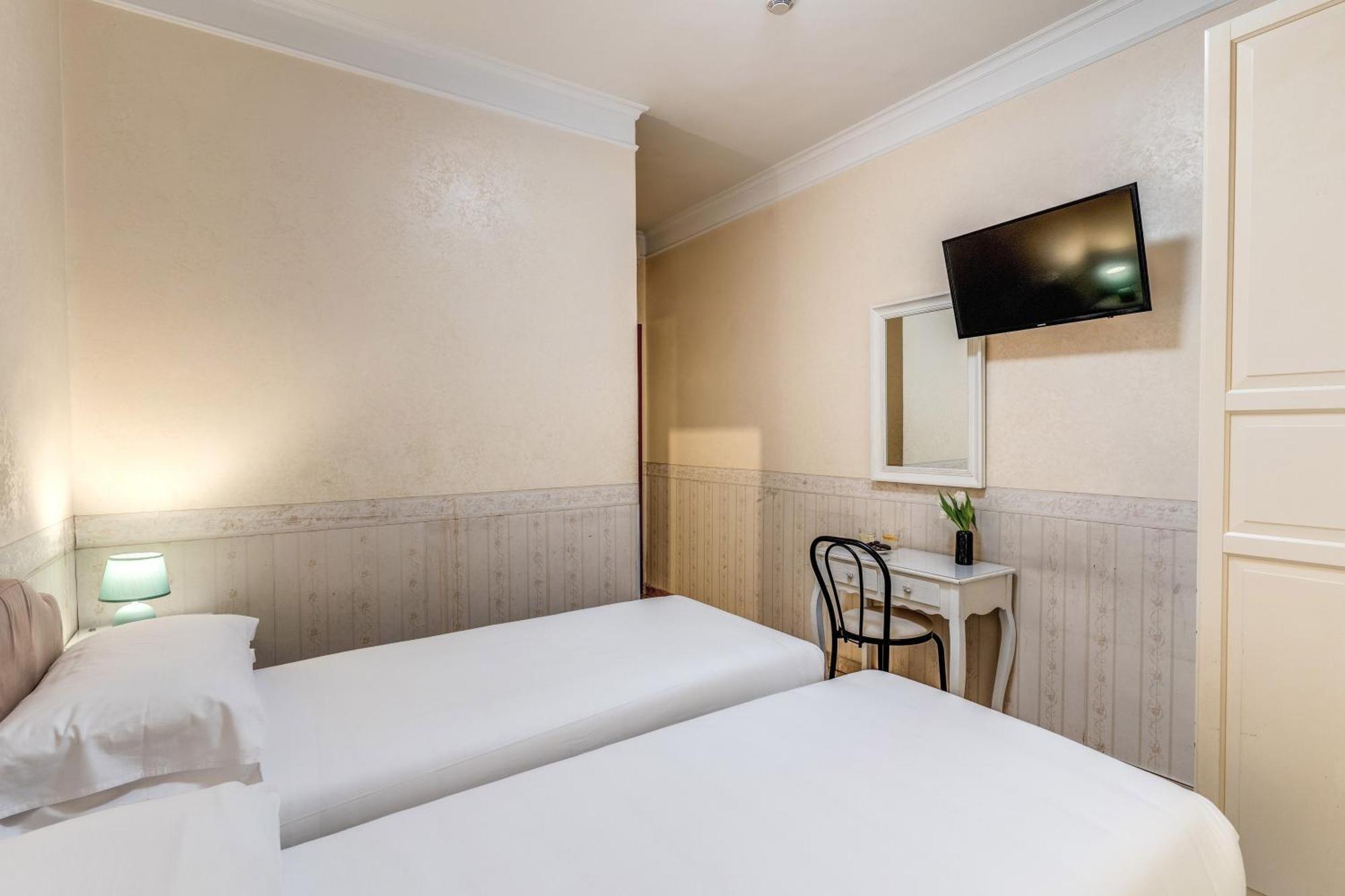 Hotel Orazia Rome Exterior photo